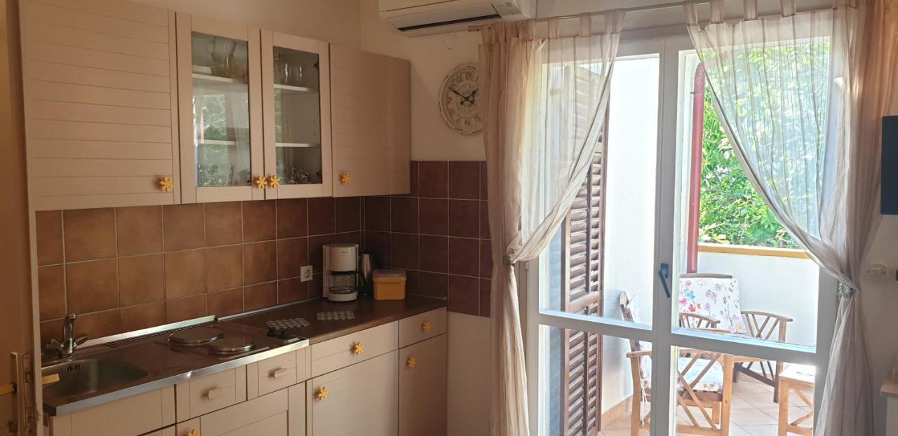 Apartment Tonci Rab Town Zewnętrze zdjęcie